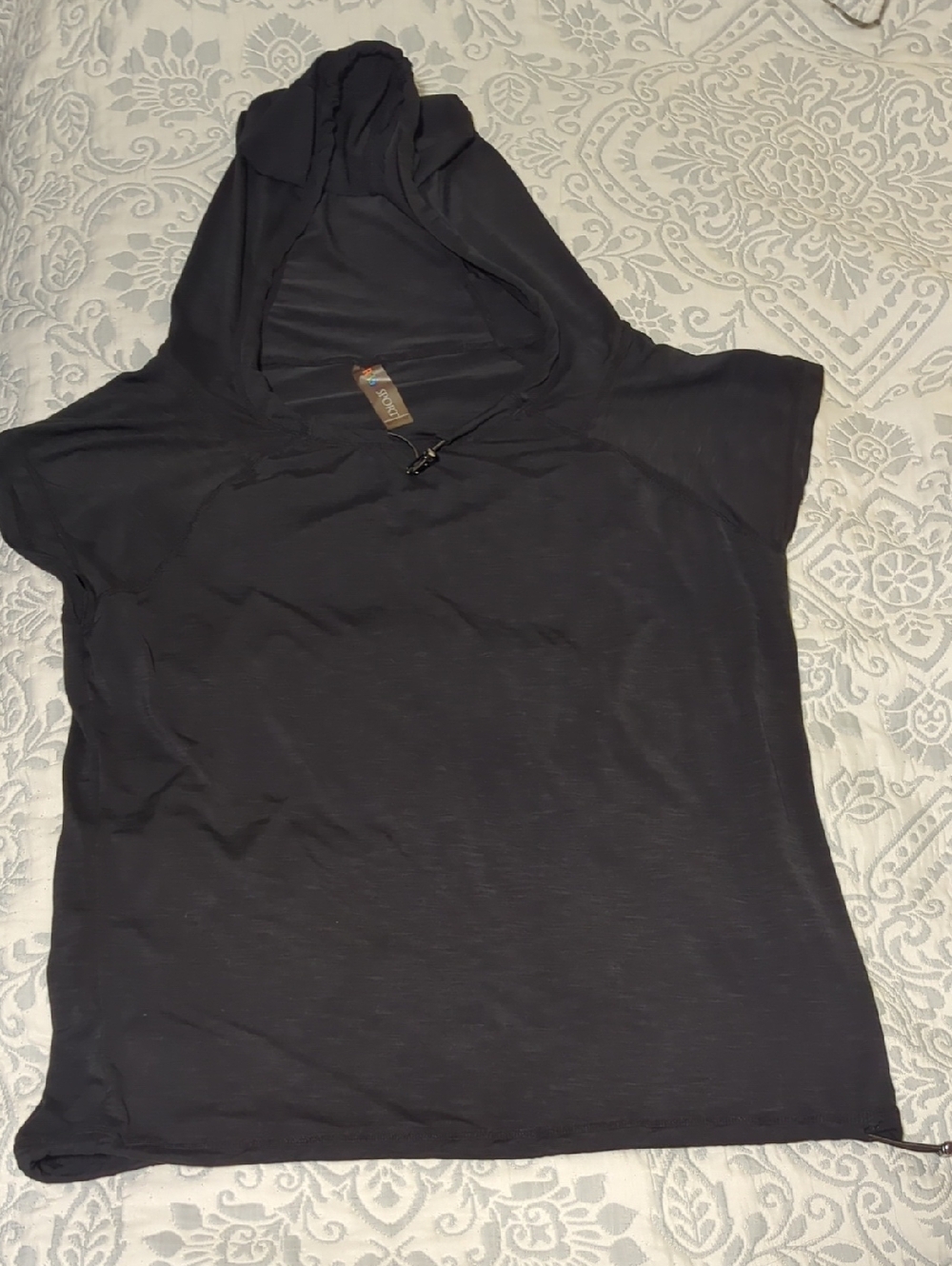 Prismsport Women's Black Hooded Short-Sleeve Top